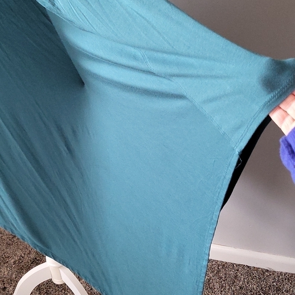 Roaman's asymmetrical teal tunic with dramatic sleeve NWT - Picture 7 of 12
